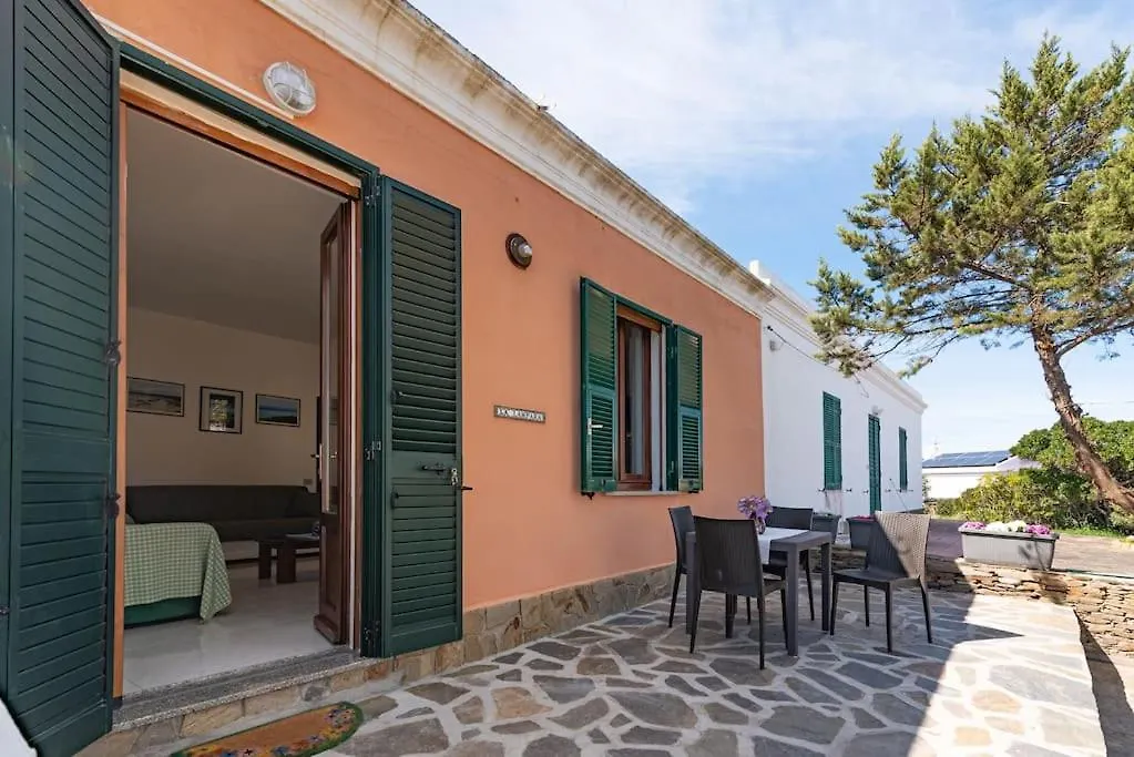 La Lampara - Casa Panoramica 4 Km Dalla Pelosa 스틴티노 0*,  이탈리아